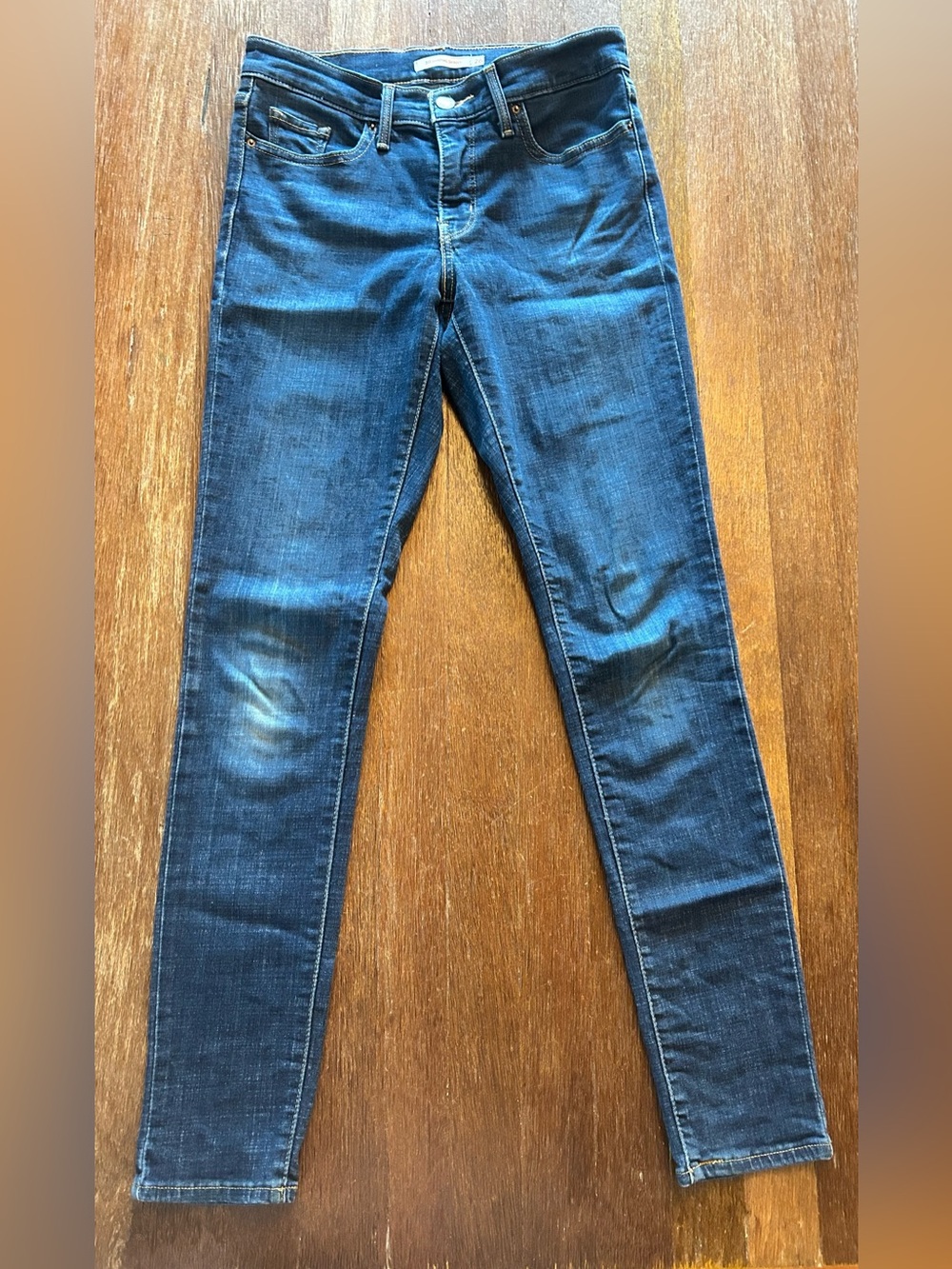 Levi’s 311 Shaping Skinny Jeans Size 26 Dark Wash Stretch 28” Inseam
